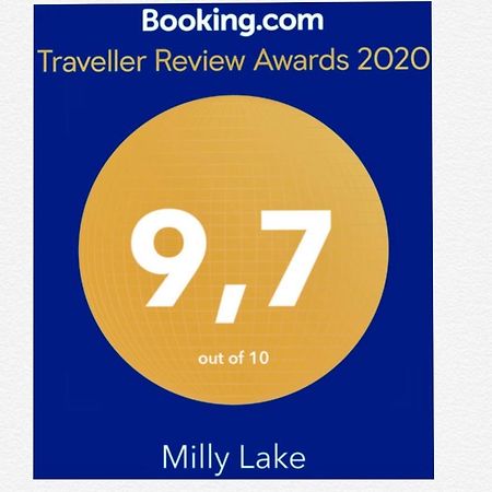 Milly Lake Claino Bagian luar foto
