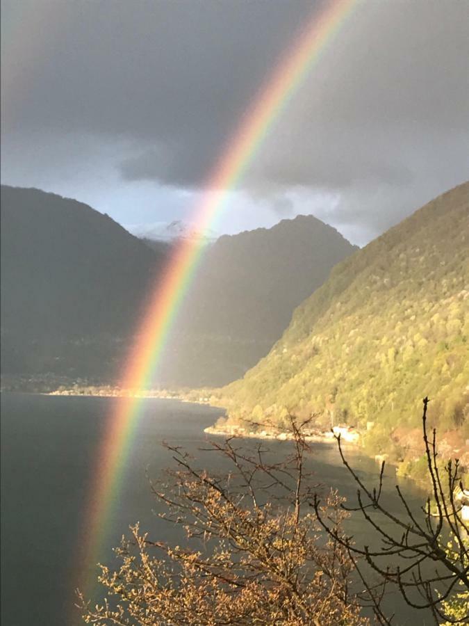 Milly Lake Claino Bagian luar foto
