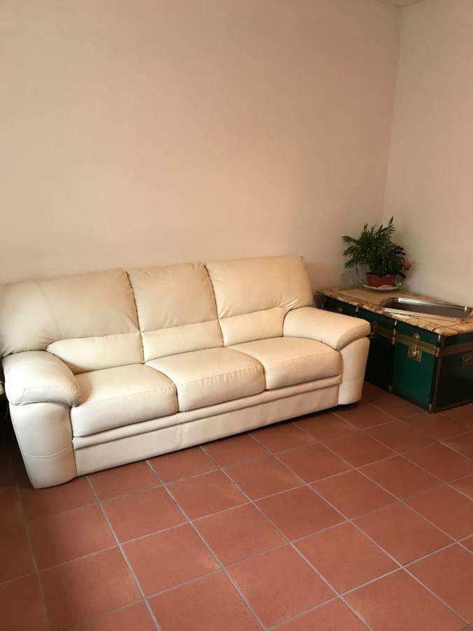 Milly Lake Claino Bagian luar foto